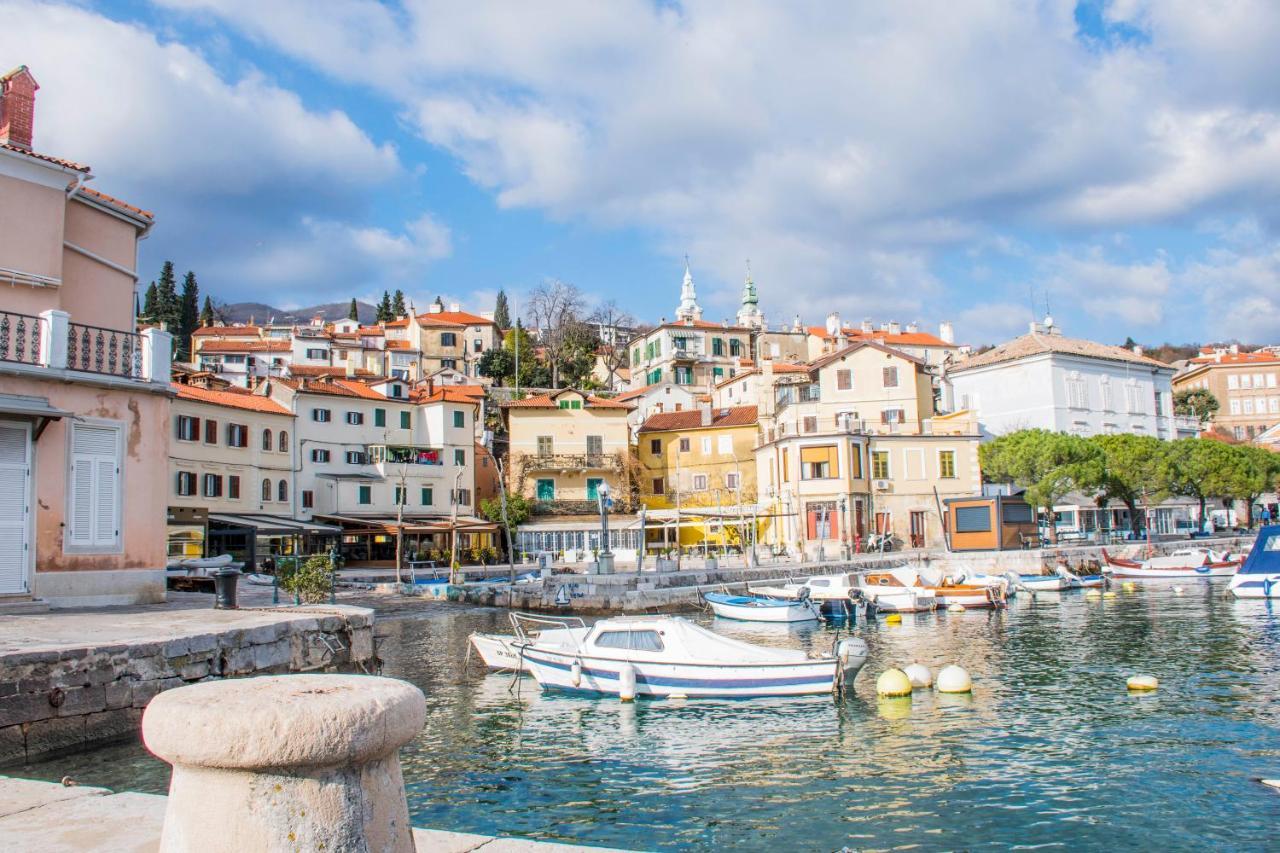 Apartments Anita Near Opatija With Private Parking Matulji Exterior photo