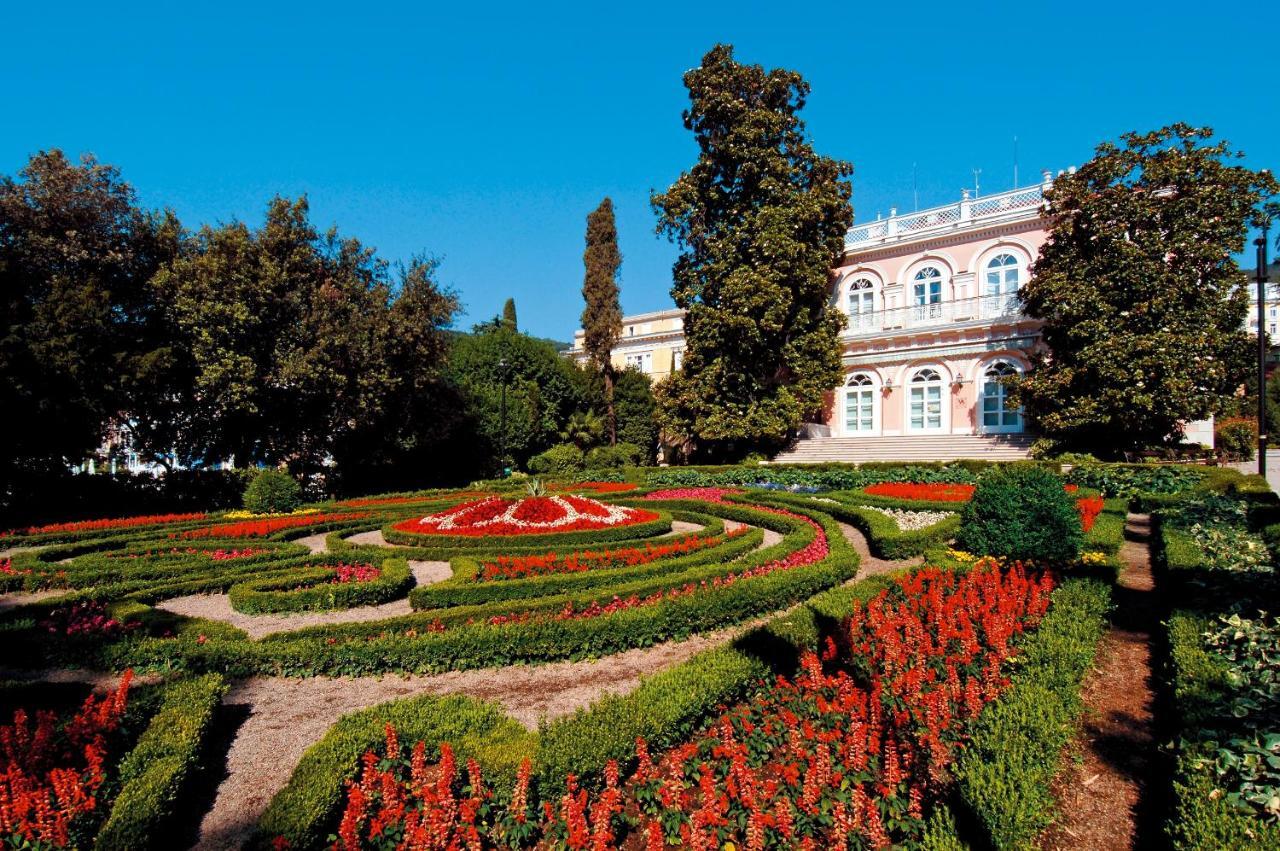 Apartments Anita Near Opatija With Private Parking Matulji Exterior photo